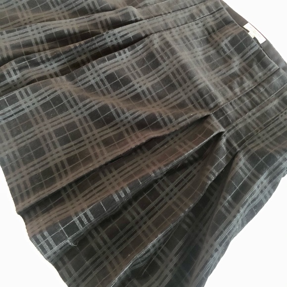 Authentic Burberry Women’s Pleated Skirt -sz 10 - Picture 2 of 10